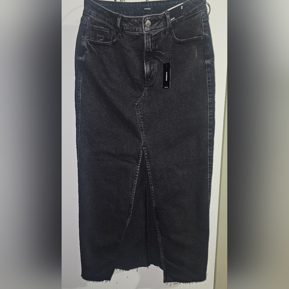 Brand: ExpressStyle: High Rise Denim Midi SkirtColor: Washed Black / Charcoal